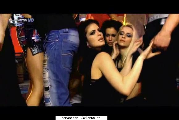 Anelia - Ne me prinujdavai - Anelia - Ne me prinujdavai.flv Format : Flash - Video